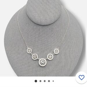 Avon vintage rhinestone silvertone necklace
